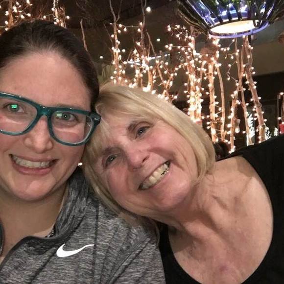 Meet your Posher, Debra - Picture 1 of 1